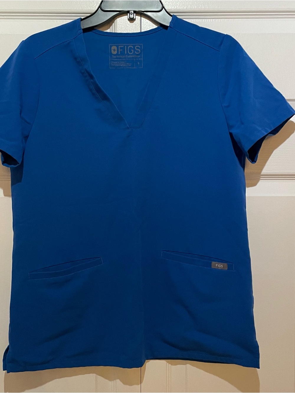 Figs Women's Short Sleeve Scrub Top in Royal Blue